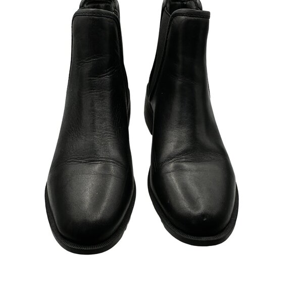 Steve Madden Dares Size 6.5 EUC Black Leather Slip On Booties Ankle Booties - Picture 1 of 7